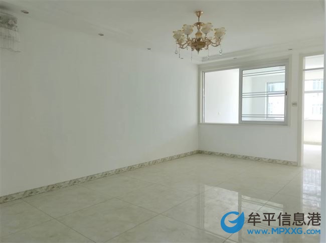 揀漏房 文昌小學(xué)附近100平三室精裝