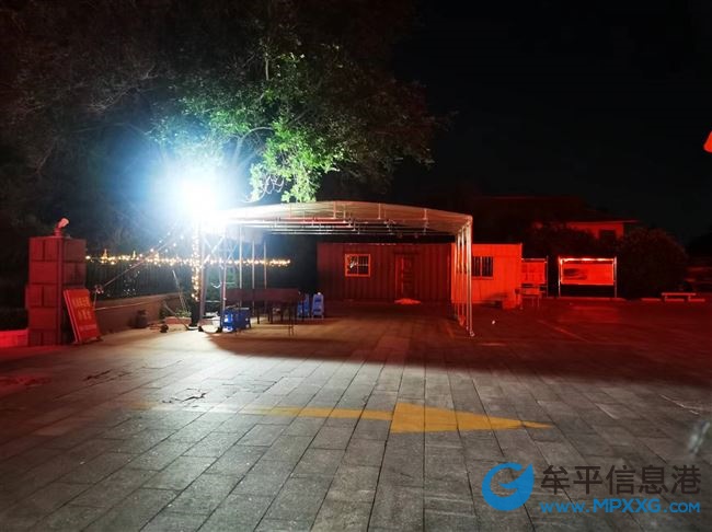 養(yǎng)馬島酒店院內(nèi)燒烤