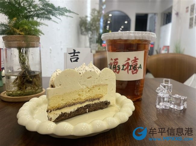 營(yíng)業(yè)中的奶茶酒吧店轉(zhuǎn)讓