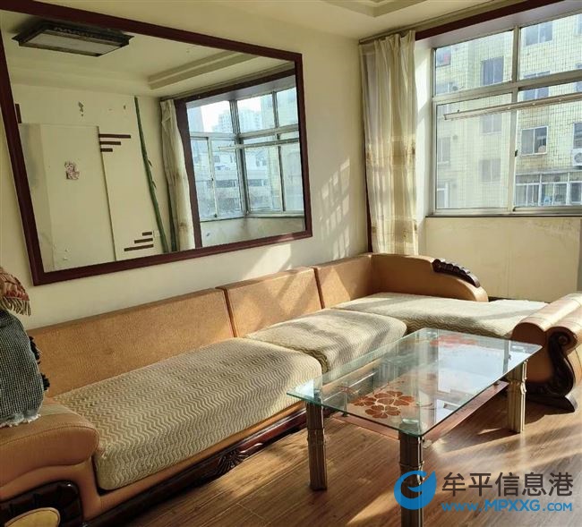 南華街附近四樓70平兩室出租